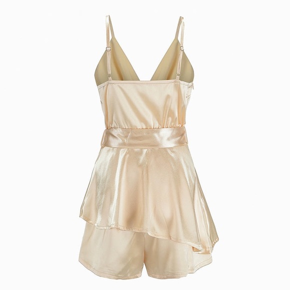 V neck satin romper - Picture 3 of 5